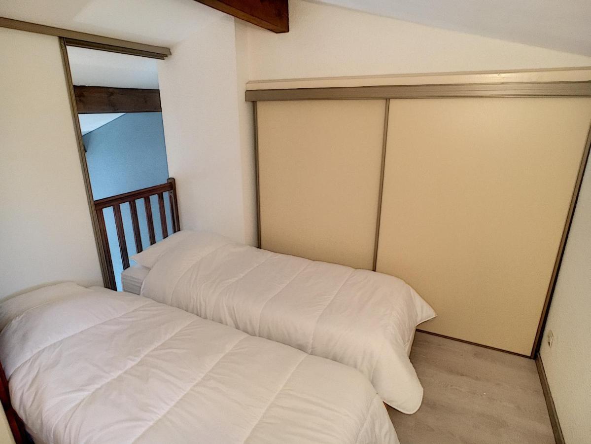 Superbe Duplex Aux Saintes Terrasse Plein Sud 3*** Apartment Luaran gambar